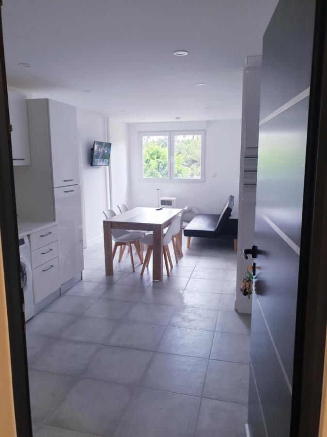 Appartements Renove 2023 Proche Aeroport 5Min, Gare Sncf 2 Min, Tramway Au Pied De L'Immeuble , Parking Possible, Renovated Apartments 2023 Near The Airport 5 Min, Train Station 2 Min, Tram Next To The Building 1 Min, Parking Possible Nice Buitenkant foto