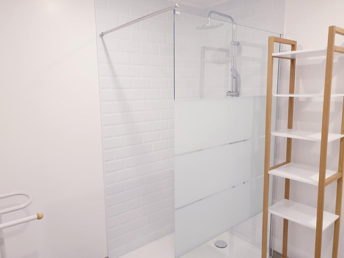 Appartements Renove 2023 Proche Aeroport 5Min, Gare Sncf 2 Min, Tramway Au Pied De L'Immeuble , Parking Possible, Renovated Apartments 2023 Near The Airport 5 Min, Train Station 2 Min, Tram Next To The Building 1 Min, Parking Possible Nice Buitenkant foto