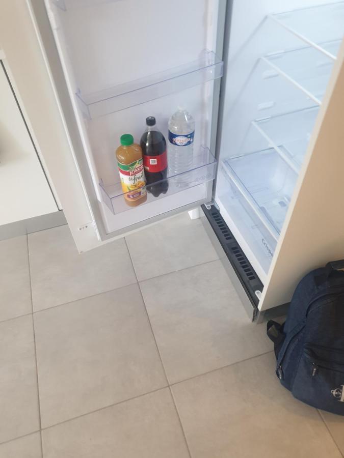 Appartements Renove 2023 Proche Aeroport 5Min, Gare Sncf 2 Min, Tramway Au Pied De L'Immeuble , Parking Possible, Renovated Apartments 2023 Near The Airport 5 Min, Train Station 2 Min, Tram Next To The Building 1 Min, Parking Possible Nice Buitenkant foto