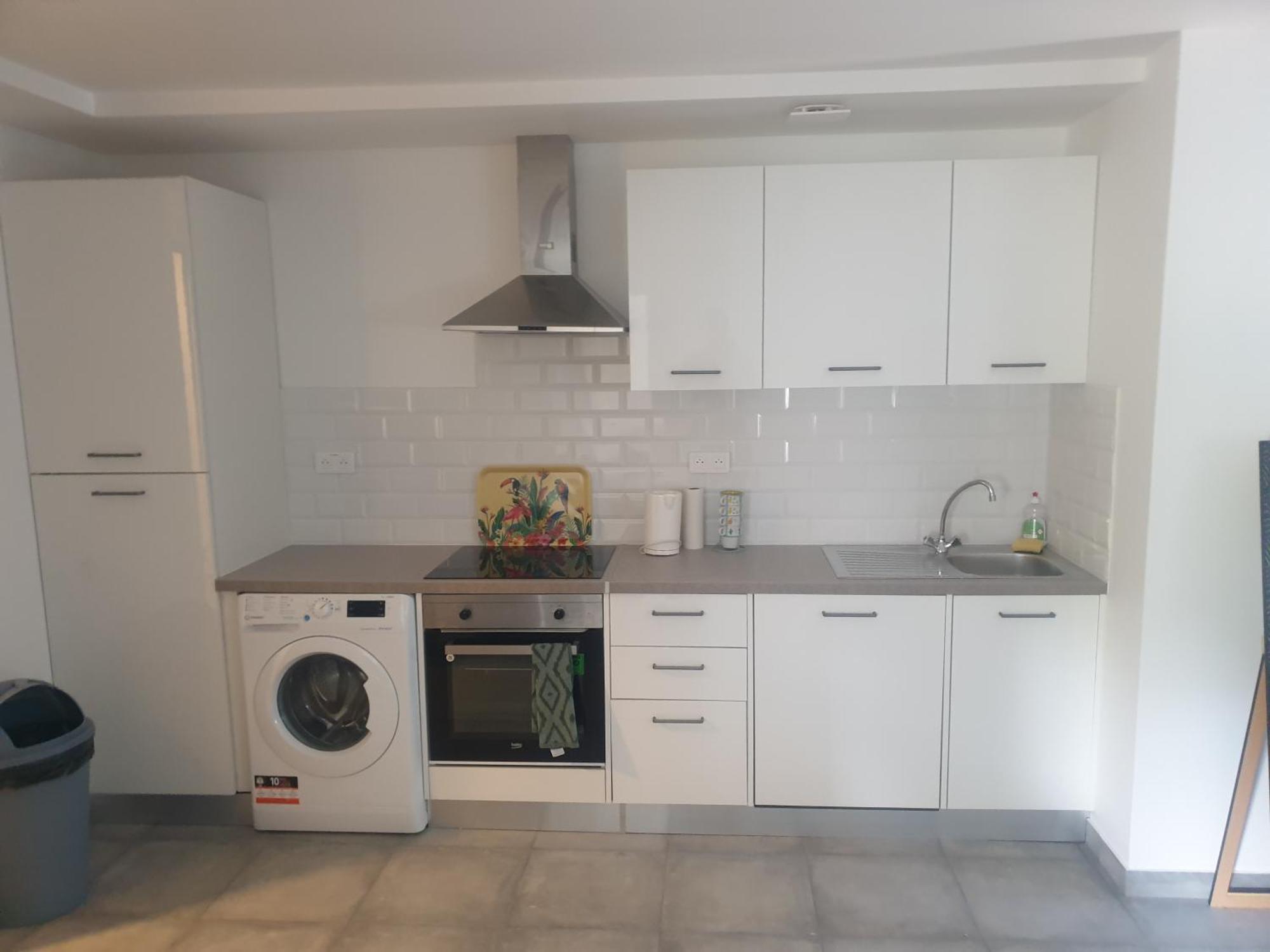 Appartements Renove 2023 Proche Aeroport 5Min, Gare Sncf 2 Min, Tramway Au Pied De L'Immeuble , Parking Possible, Renovated Apartments 2023 Near The Airport 5 Min, Train Station 2 Min, Tram Next To The Building 1 Min, Parking Possible Nice Kamer foto